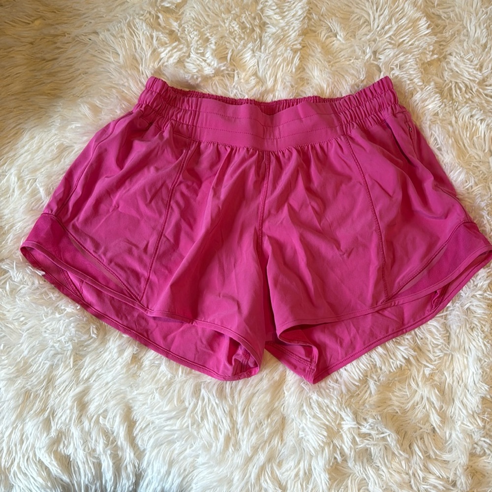 Lululemon Sonic Pink 4” Hotty Hot Shorts LR